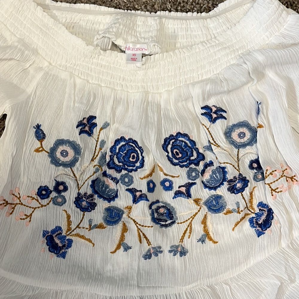 Off The Shoulder Top - Picture 2 of 4